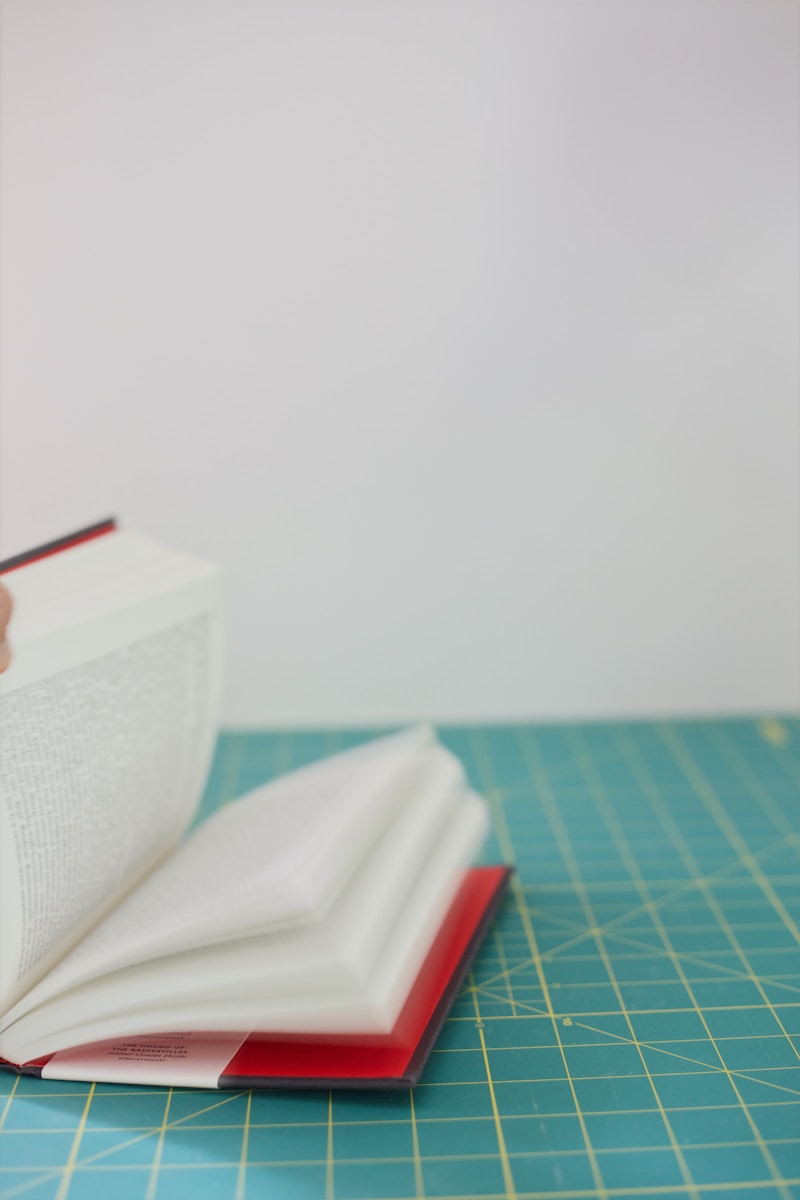 How to Make a Corner Bookmark: Simple, Fun, and Folded by Hand