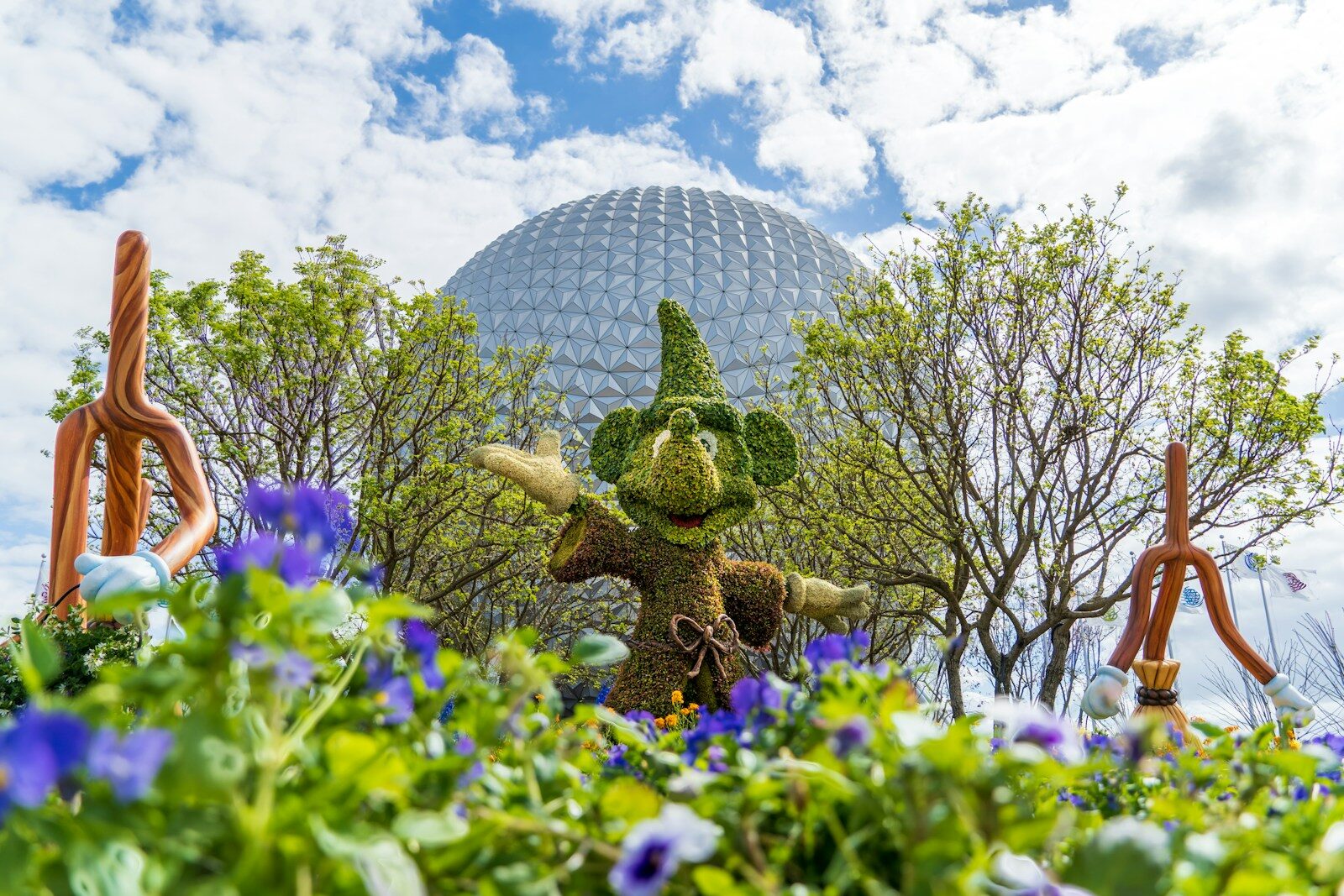Garden Grill Characters at EPCOT: What to Expect Before You Book